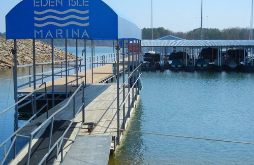 Eden Isle Condo | Eden Isle Condo, 2 BR/2B sleeps 8, close to Inn, Marina, Lake & golf