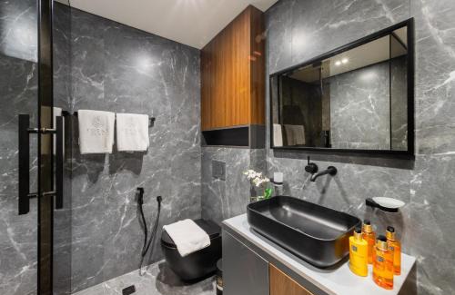 Dubai Marina Apartment | EDEN'S Homes & Villas - Seashell JBR