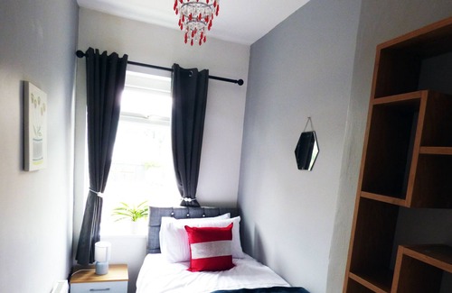Stoke-on-Trent House | Edensor House