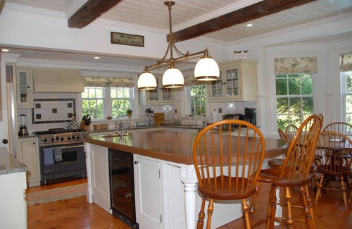 Edgartown House | Edgartown Luxury 6 BRnHeated Pool Hot Tub!