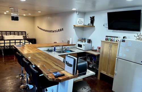 Dillon House | Edge of Town~Hunt~Fish~Relax~Repeat