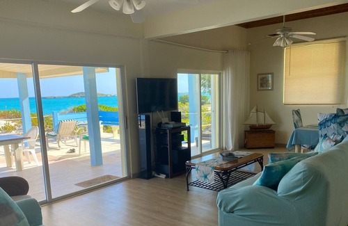Forbes Hill Villa | Edgewater Beach Retreat