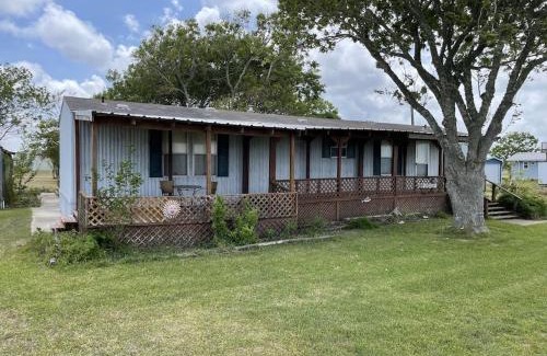 Port Lavaca House | Edgewater Getaway