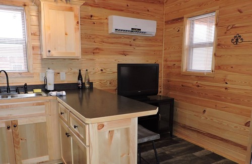 Bismarck Cabin | Edgewood Cabin One (2820) by DeGray Lake State Park