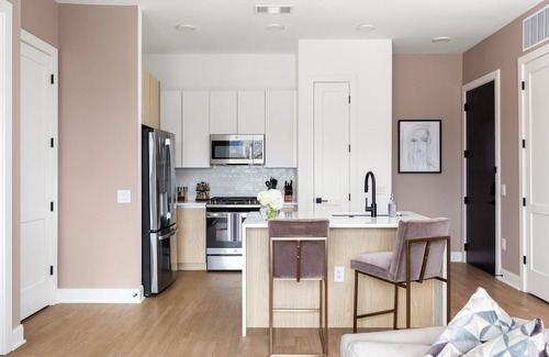 Cabbagetown Apartment | Edgewood Escape By ALR