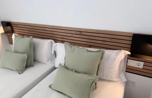 Bailen-Miraflores Apartment | EDIFICIO La Botica de Enrique
