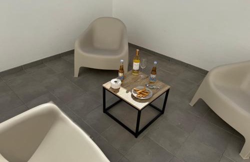 Bailen-Miraflores Apartment | EDIFICIO La Botica de Enrique