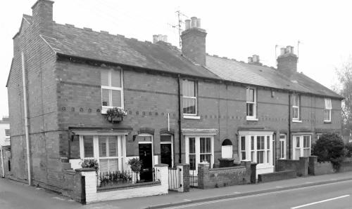 City Centre House | Edwards Cottage - Grove Road Cottages