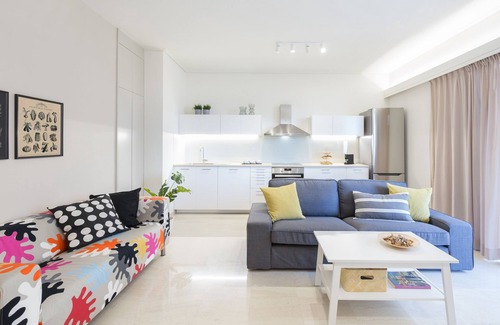 Rethymno Apartment | Effie's Cozy beach front Apartment