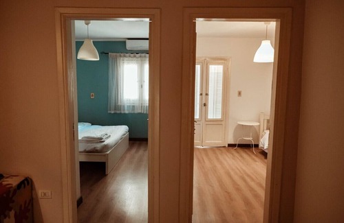 Taqseem Laselky Apartment | Sage Bloom Retreat: 3BR Oasis