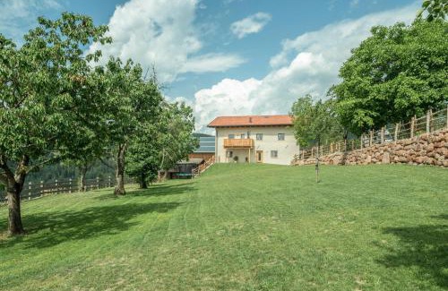 San Genesio Atesino Apartment | Egger an der Lahn - Apt Dolomiten
