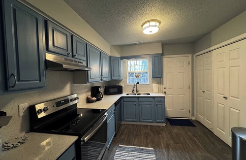Murrells Inlet House | Egret's Cove-Free BEACH pass, near golfing and marina, walk to restaurants!