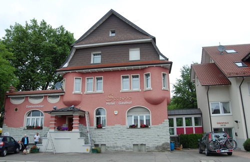 Radolfzell am Bodensee Apartment | Einzelzimmer mit 12qm, Dusche und WC und kostenfreiem WLAN