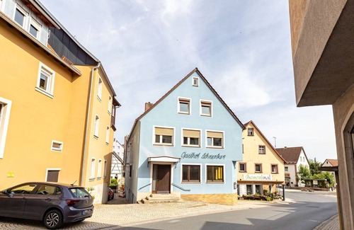 Hollfeld House | Einzelzimmer mit Großem Bett - Zi. 3 - Gasthof Schrenker