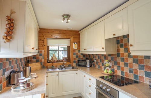 Menai Bridge Cottage | Eirianfa