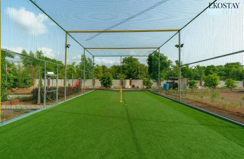 Gaulwadi Villa | Ekostay Gold Palm Estate I Cricket Turf I Rain Dance I 2 Acre Property