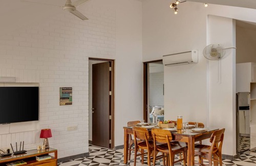Nerul Apartment | El Arbol by Hireavilla - 2BR w Rooftop Pool Nerul