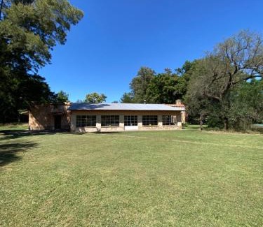 Gowland House | El Búho - Hospedaje en Casa de Campo