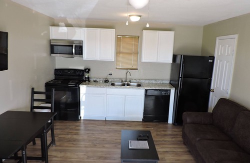 Crystal City Apartment | EL Dorado ranch resort