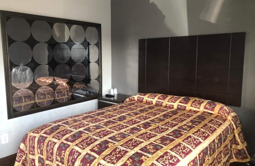 South Gate Hotel | El Grande Motel