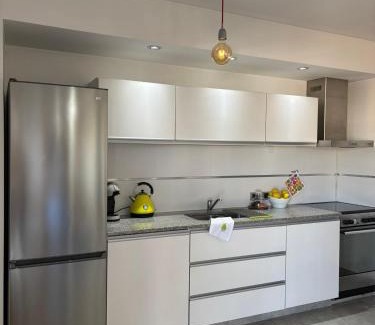 Haedo Apartment | El Monoambiente mas lindo de Haedo con Cochera y Balconazo