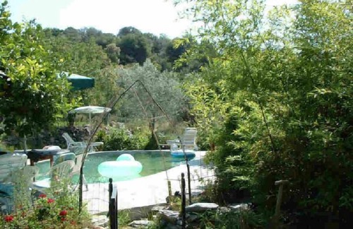 Orgiva Cottage | 'El Nido' Peaceful holiday cottage with private pool and gardens. Dog friendly.