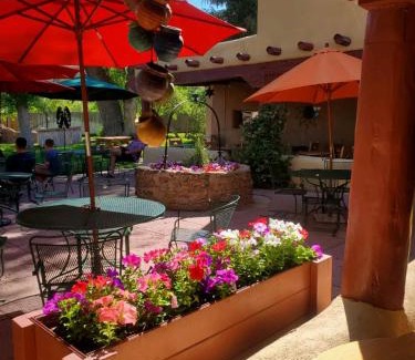 Taos Hotel | El Pueblo Lodge