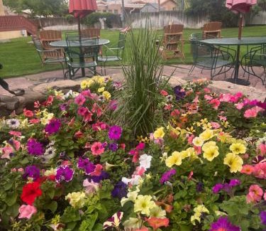 Taos Hotel | El Pueblo Lodge