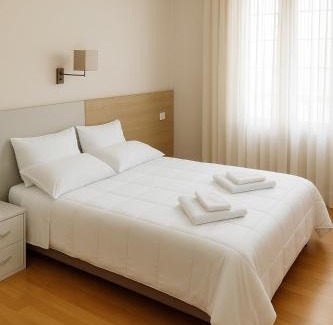 Viveiro Hotel | Elara