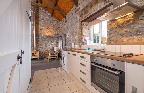 Haverfordwest House | Elderberry Cottage, Holiday Home Near Nolton Haven, Sleeps 2, 1 bedrooms, bathrooms