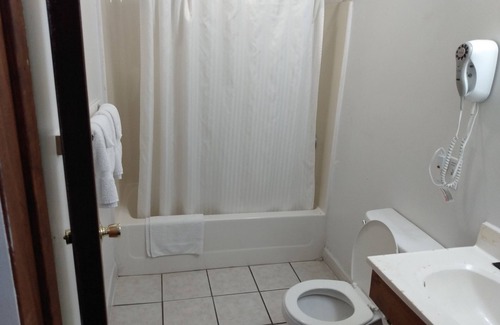 New Castle Hotel | ELDORADO MOTEL