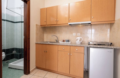 Kamari Hotel | ELEA SUN HOTEL