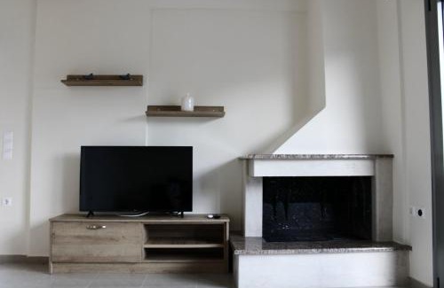 Aigialeia Villa | Electra Maisonette with Garden near Sea