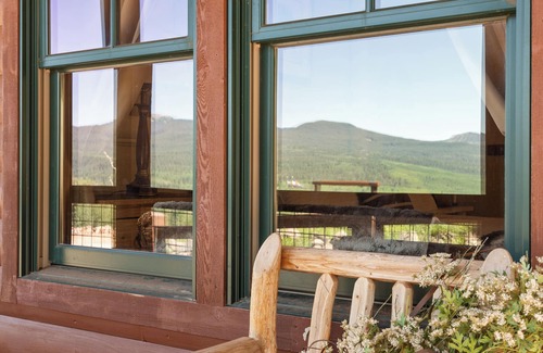 Paonia Cabin | Electric Mountain Lodge: Mountain Views/Restaurant/Bar/Events/Snowmobiles | 9