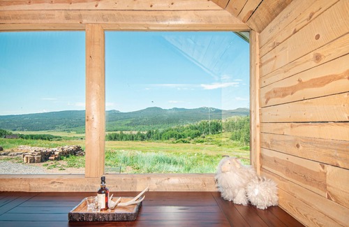 Paonia Cabin | Electric Mountain Lodge: Remodeled/Views/Restaurant/Bar/Events/Snowmobiles | 3