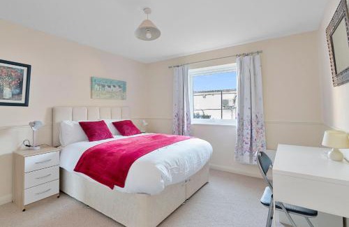 Gillingham Apartment | Elegance Graceland