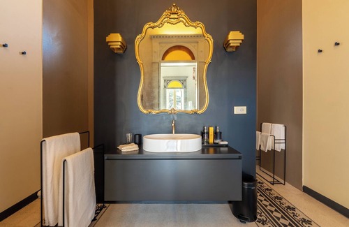 Cannole House | Elegance, Heritage, and the Warmth of Salento”