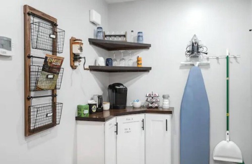 Murfreesboro House | Elegance & Serenity. "PRIVATE" 2nd Floor Apartment newly renovated.