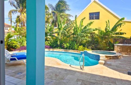 Noord Apartment | Elegant 1-bedroom apartment 3 km from Eagle beach