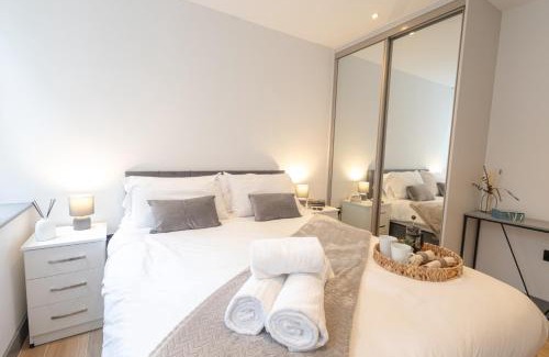 West Finchley Apartment | Elegant 1 Bedroom Flat in London
