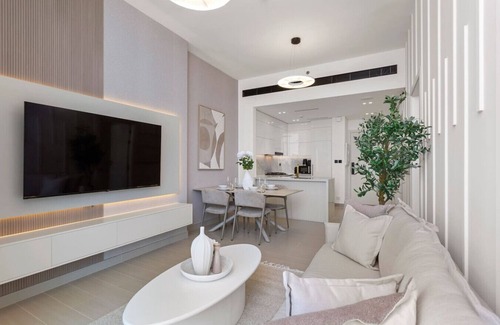 Jumeirah Village Circle Apartment | Elegant 1 Bedroom in Binghatti Tulip - JVC