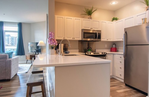 Belltown Condo | Elegant 2 Bedroom Home in the Heart of Seattle!