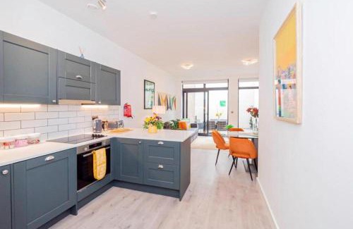 Acton Apartment | Elegant 2 Beds, 2 Baths Flat with Private Terrace, High-End Finishes and Chic Furnishings