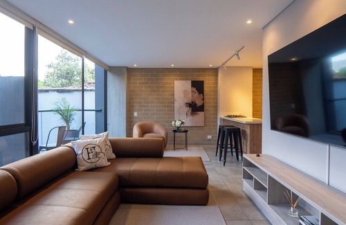 Laureles Apartment | Elegant 3 bedroom apartment in quiet and central area 201