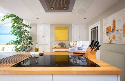 Cambridge House | Elegant 3 beds Victorian house with parking