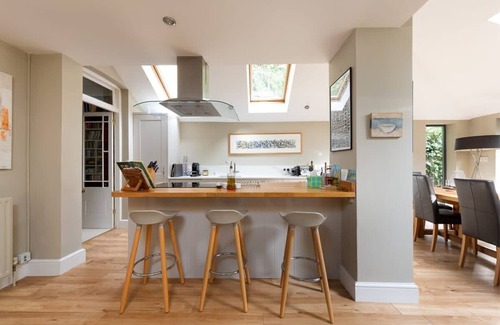 Cambridge House | Elegant 3 beds Victorian house with parking