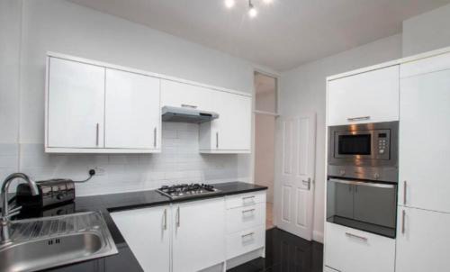 Chelsea Riverside Apartment | Elegant 3BR Apartment l Heart of Chelsea