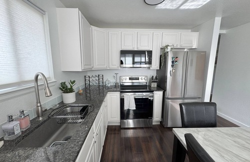 East Colfax House | Elegant 3BR w/Patio, Perfect Location