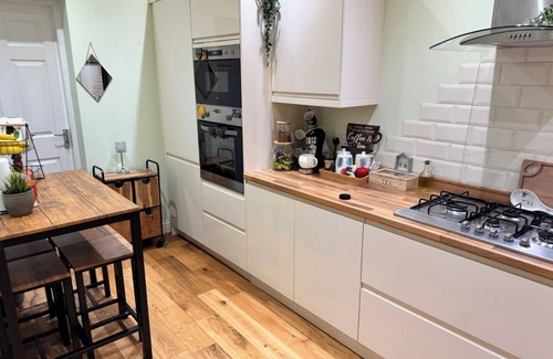 Newcastle-upon-Tyne House | Elegant 4BR Home: Stylish Comfort Retreat