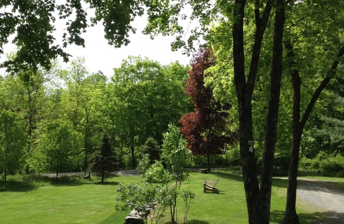 Staatsburg House | Elegant 6 Bedroom Upscale Contemporary Seasonal discount rate